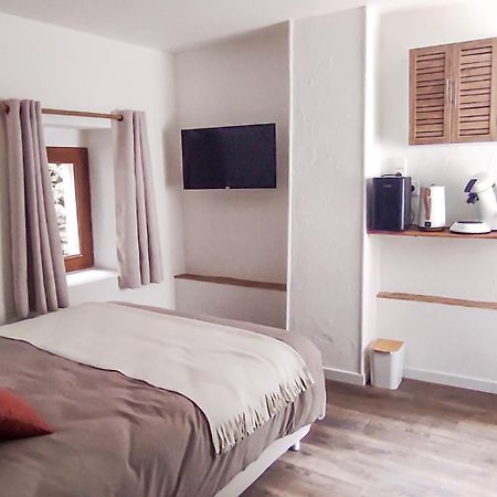 Chambre Independante Avec Salle De Bain Privee Montpezat-sous-Bauzon Екстериор снимка
