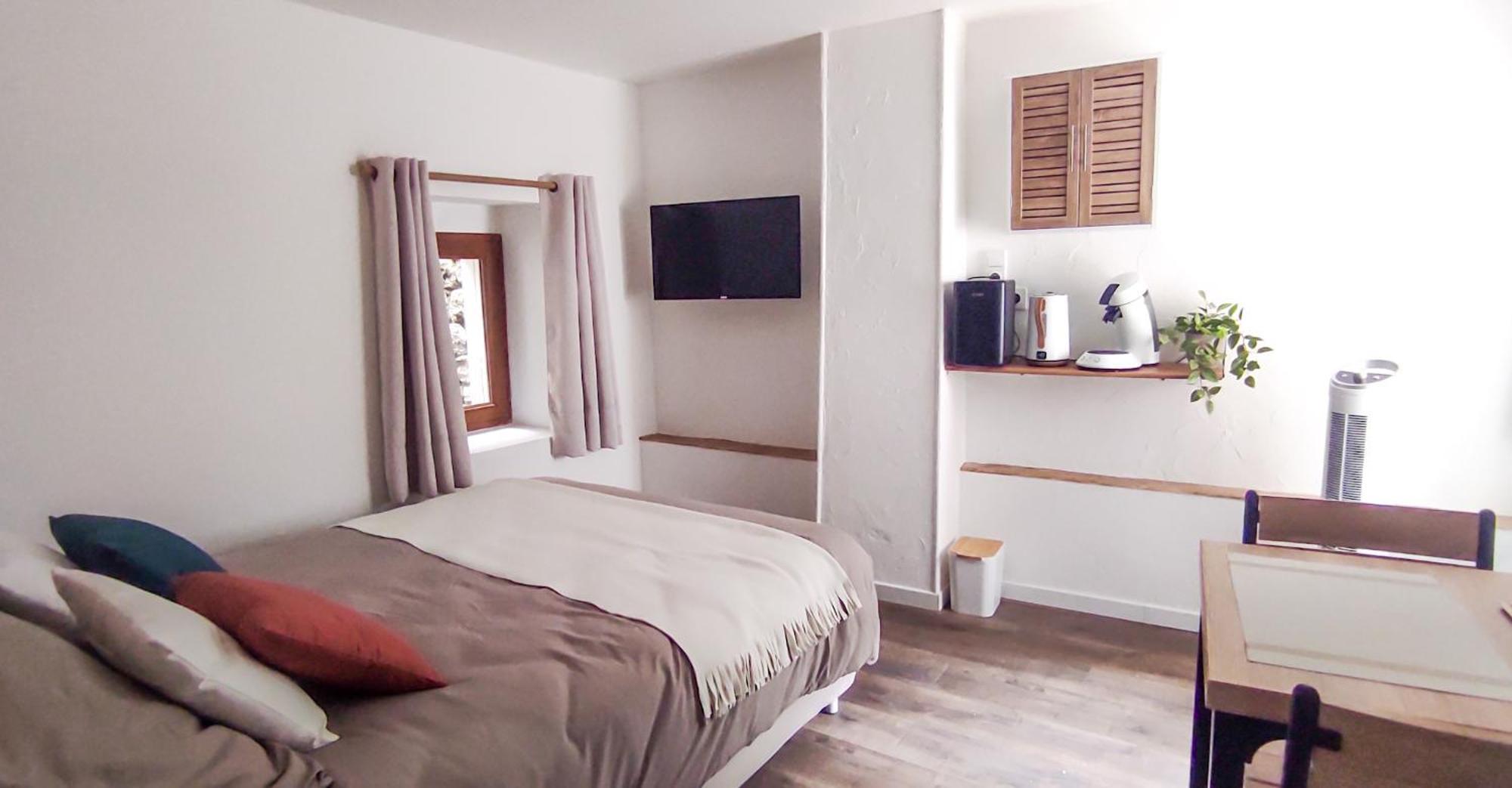 Chambre Independante Avec Salle De Bain Privee Montpezat-sous-Bauzon Екстериор снимка